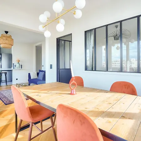 Terrasse - Vue Tour Eiffel * Париж